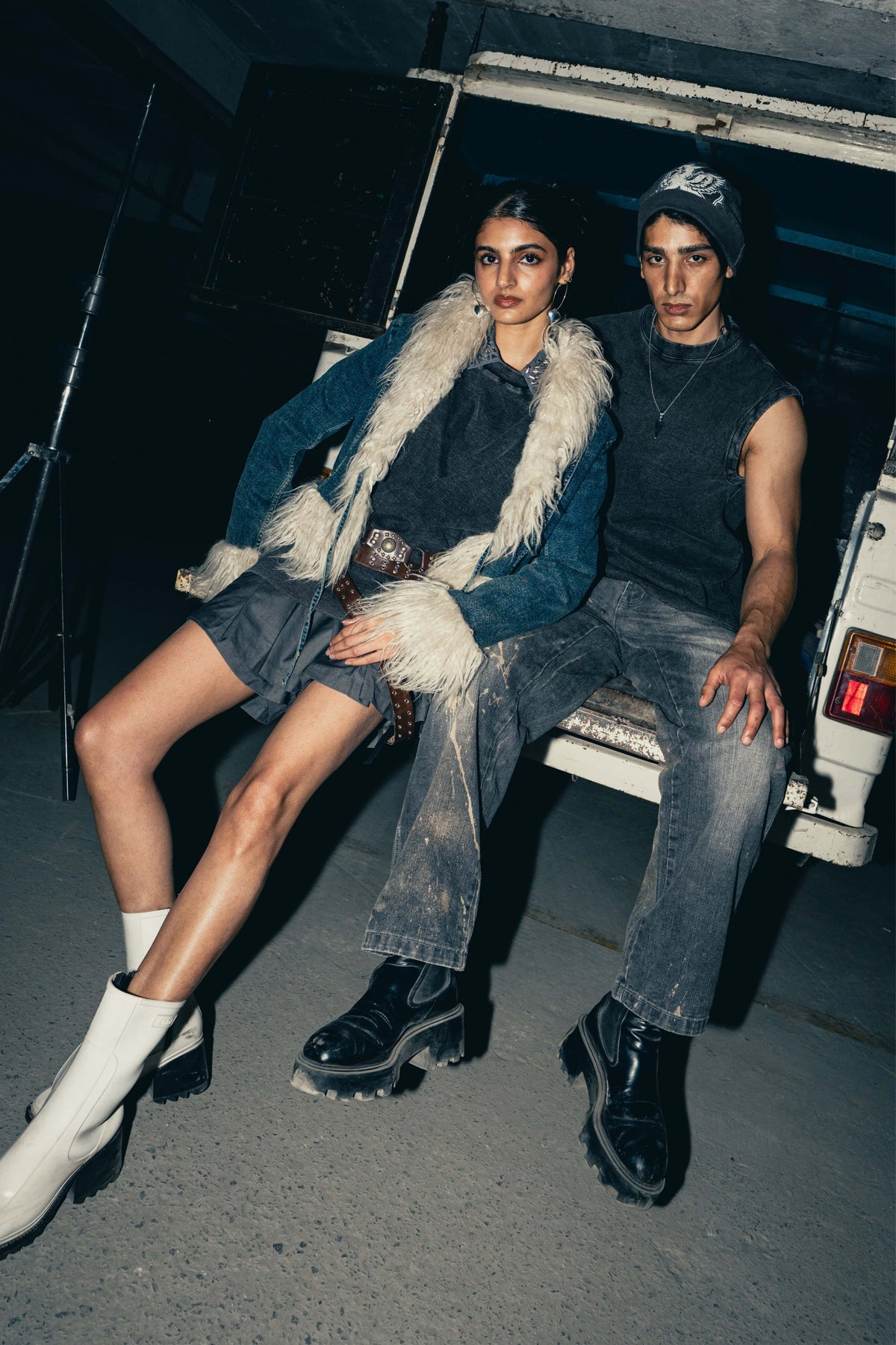 charcoal 100% cotton sharp fit tank top for men with a modern streetwear look