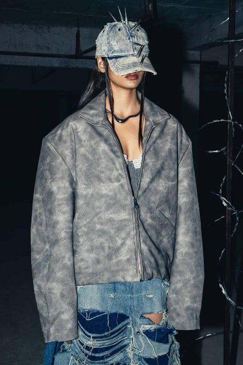 Casual grey oversized leather jacket, made from premium genuine leather, offering a chic streetwear look with a relaxed fit