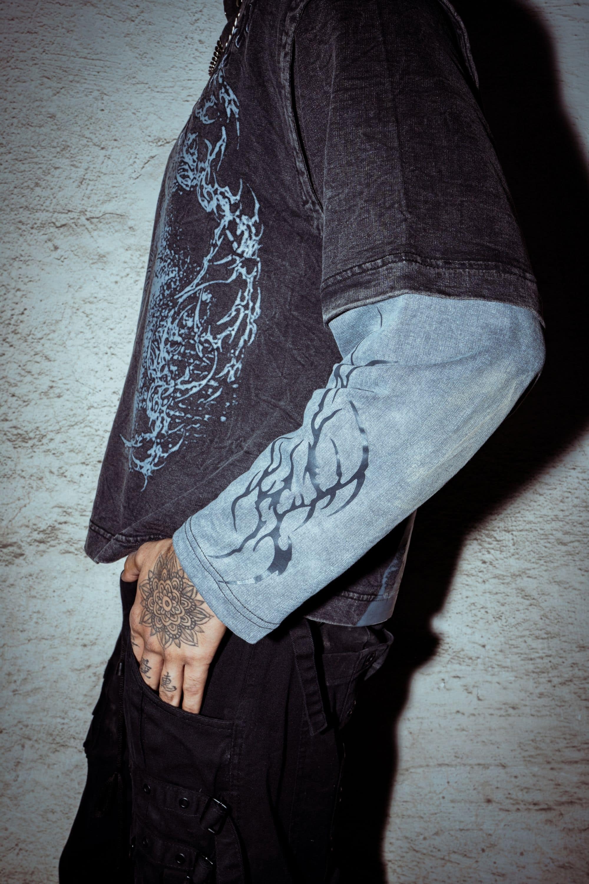 Minimal graphic T-shirt made from premium cotton, relaxed fit, washed black finish with modern street vibe